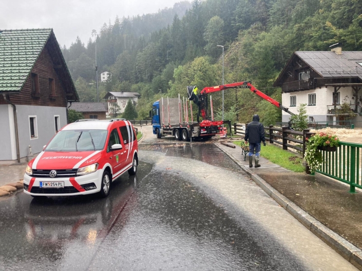 Schwarzenbach Ort: Verklausung lösen