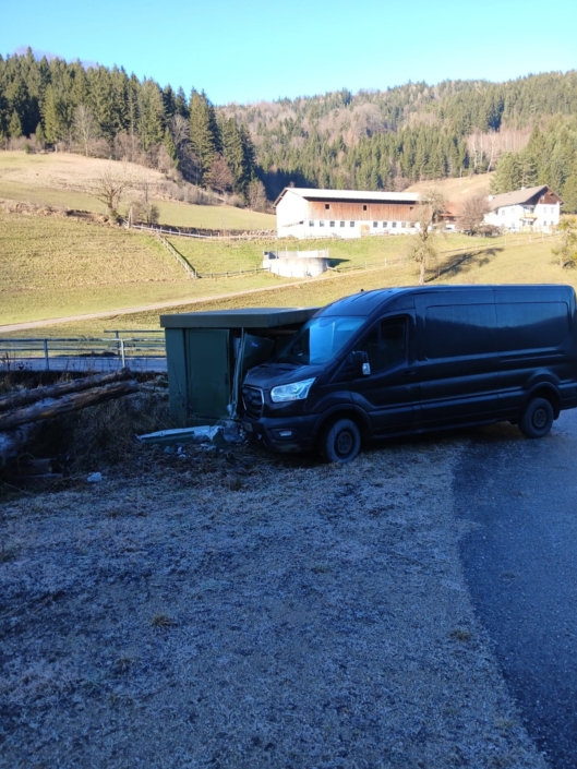 T1 Bergung PKW 19.12.2025 Seerotte-3